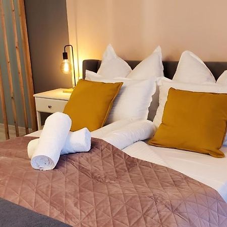 Dn Rose Apartmant Budapest Bagian luar foto