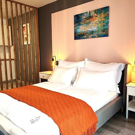 Dn Rose Apartmant Budapest Bagian luar foto